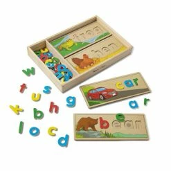 Melissa & Doug Melissa And Doug Ξύλινο Εκπαιδευτικό Παιχνίδι 8 Πλακέτες – 64 Γράμματα (12940) -Κατάστημα Δεσύλλας 211971 1